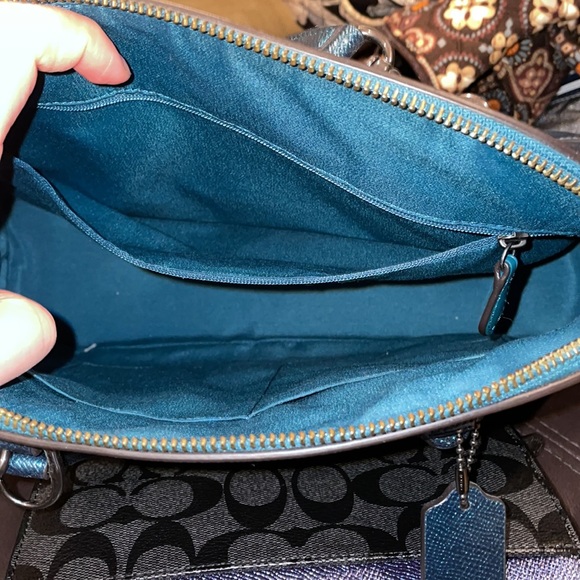 NWT Cute Crossbody and wallet set!! - Picture 2 of 8